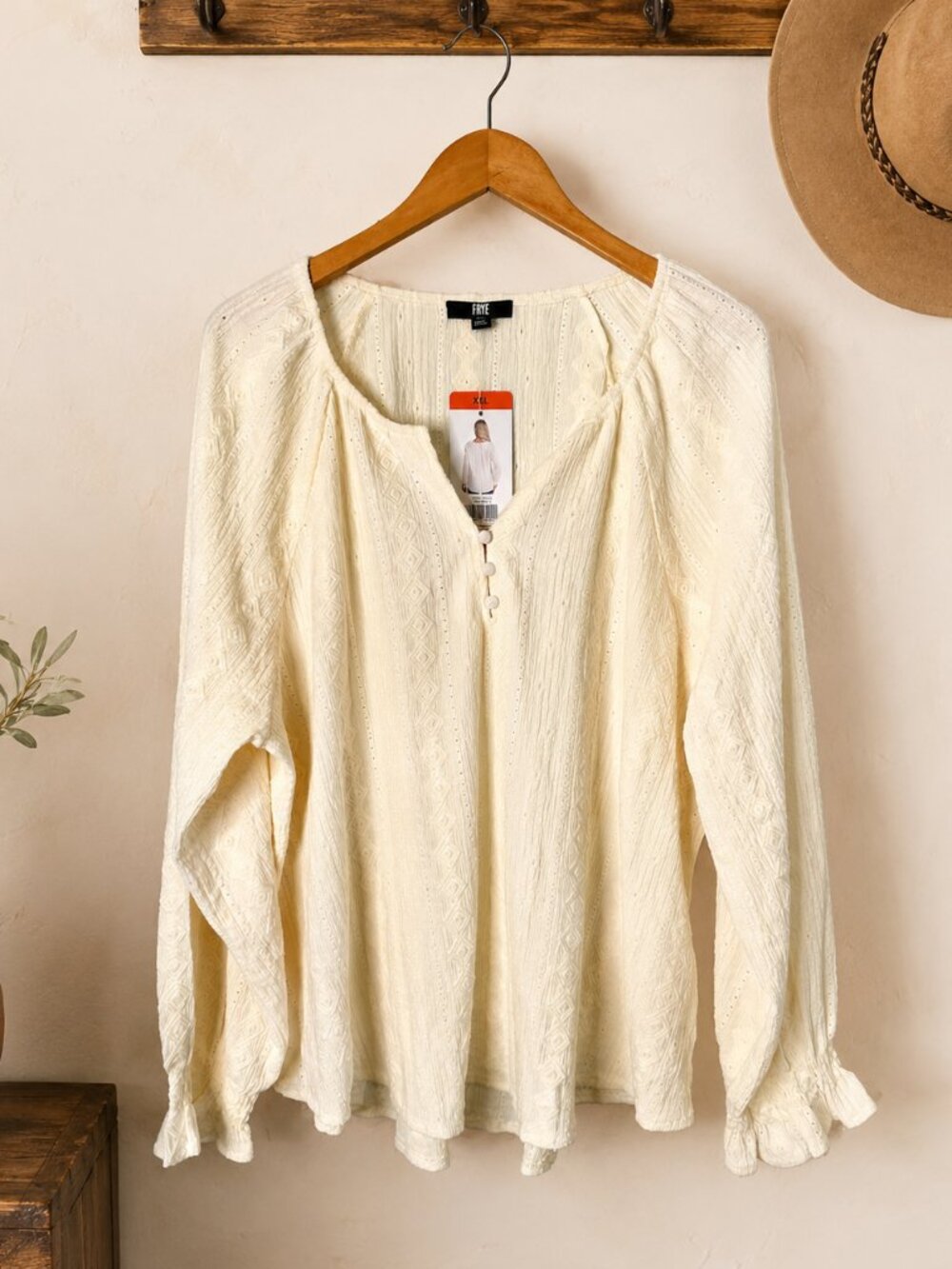 Frye Salt Breeze Eyelet Cream Blouse XXL NWT